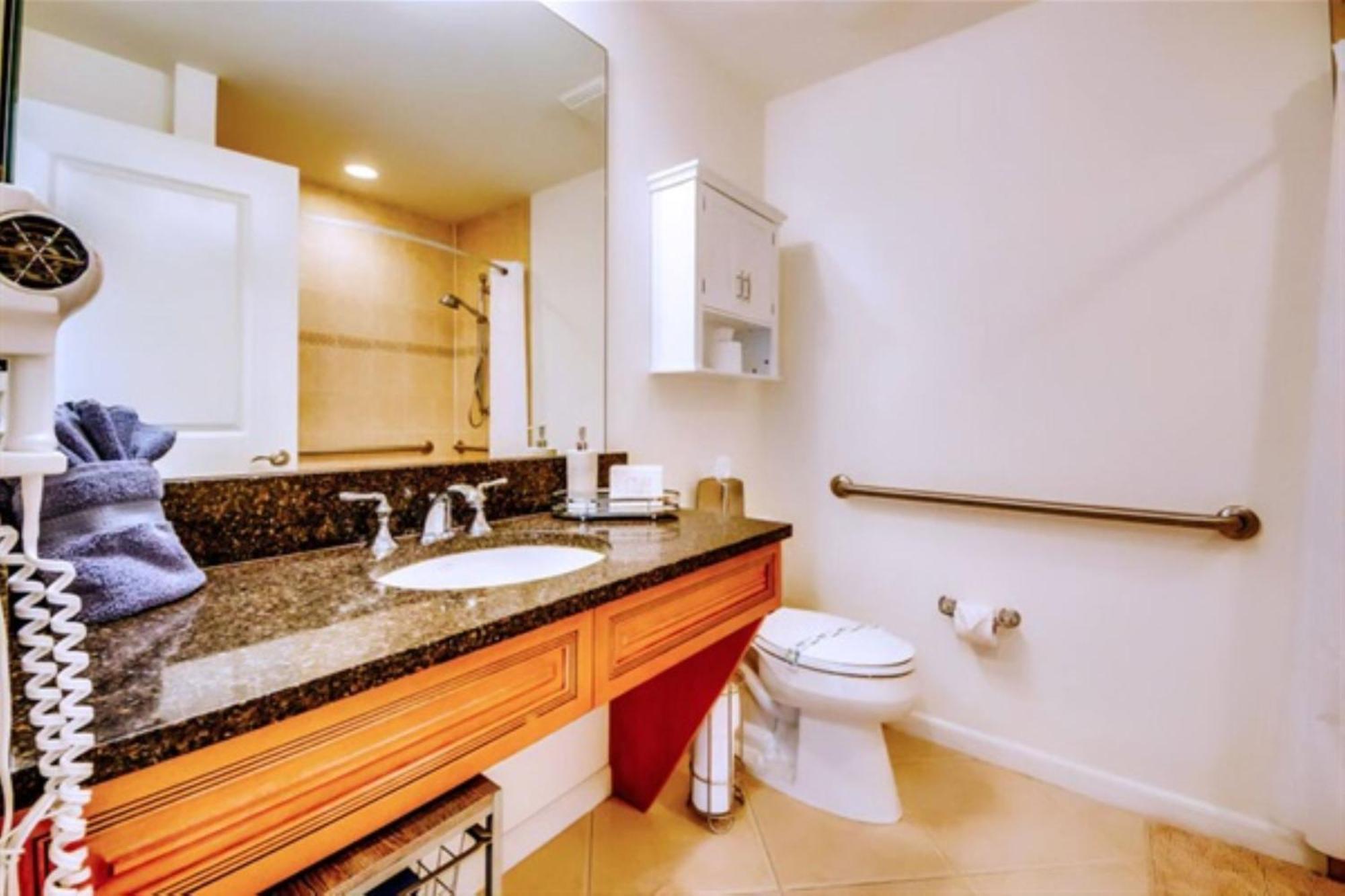 Vista Del Mar At Cape Harbour Marina, 10Th Floor Luxury Condo, King Bed, Views! Cape Coral Exterior photo