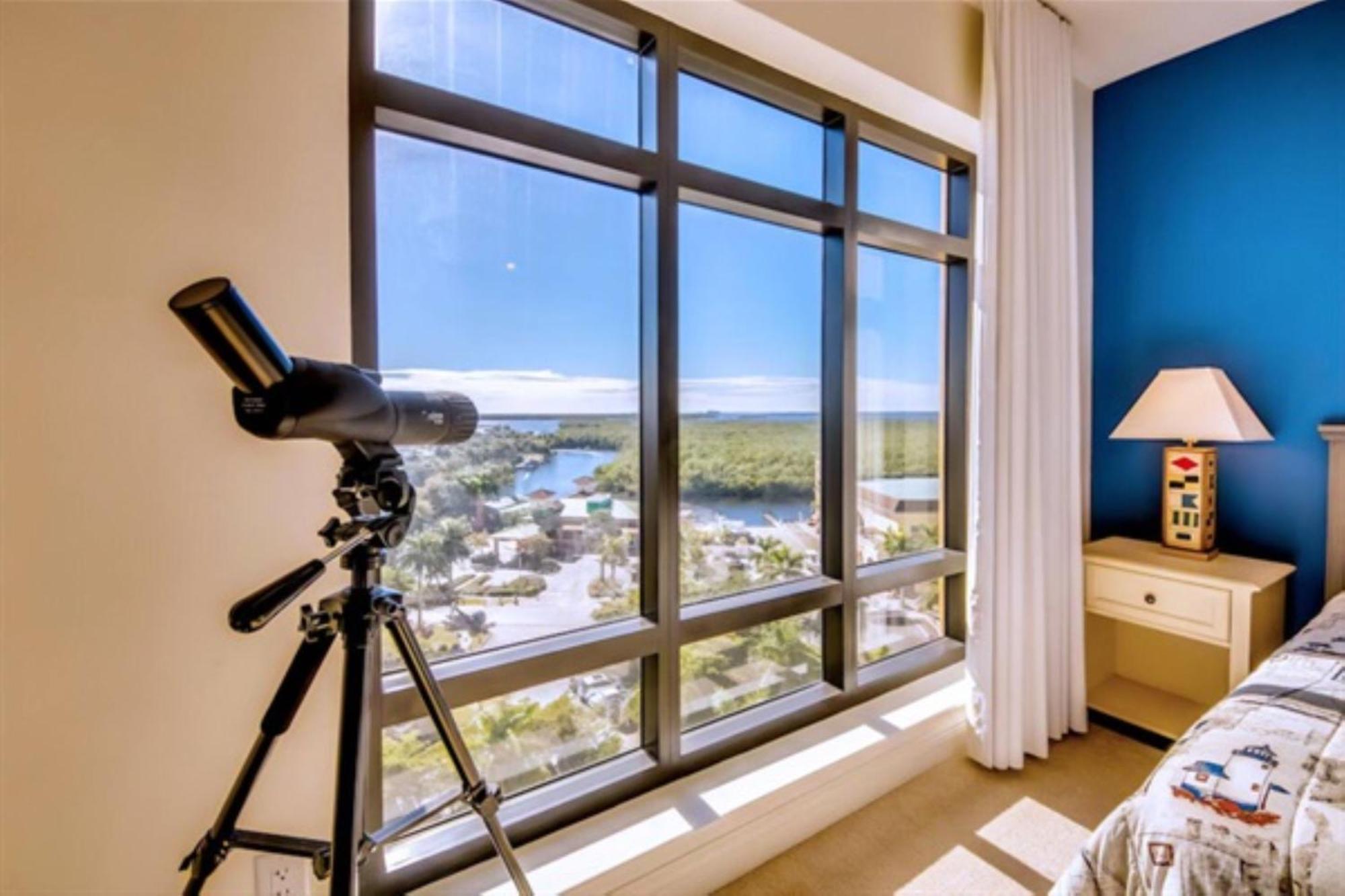Vista Del Mar At Cape Harbour Marina, 10Th Floor Luxury Condo, King Bed, Views! Cape Coral Exterior photo