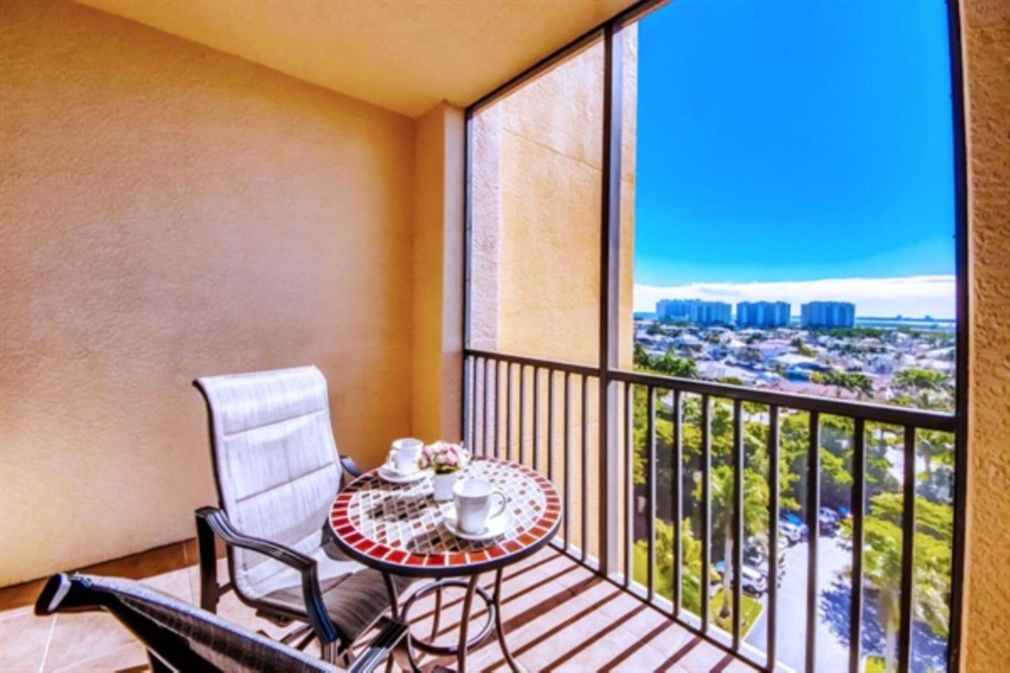 Vista Del Mar At Cape Harbour Marina, 10Th Floor Luxury Condo, King Bed, Views! Cape Coral Exterior photo